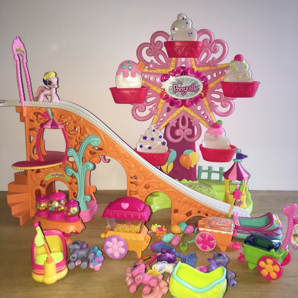 My Little Pony Ponyville Lot